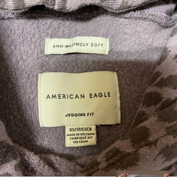 American Eagle Jegging fit Hoodie - Picture 6 of 10